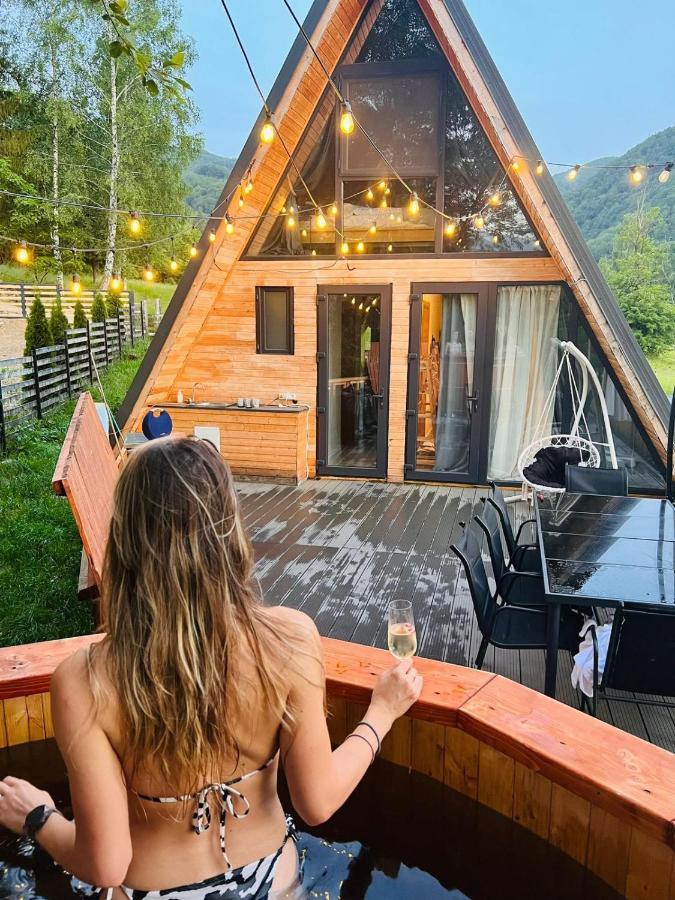 Harmony Villa Lupeni Straja Buitenkant foto